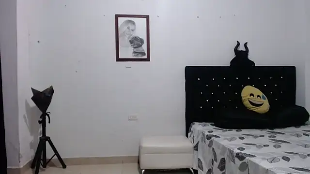 venuz mendoza20 online show from September 2025 02:30:02 PM