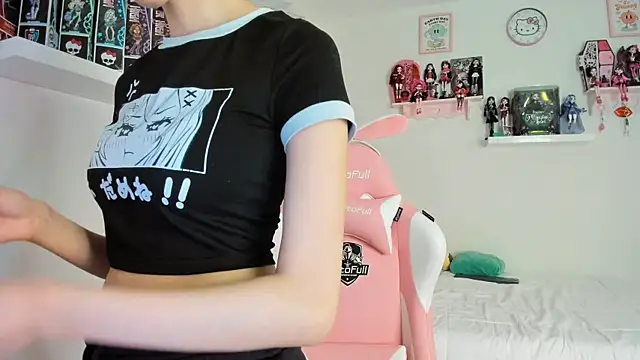 Snapshot of cherrycute chatting on December 2024 01:14:01 AM cherrycute online show from December 2024 01:14:01 AM