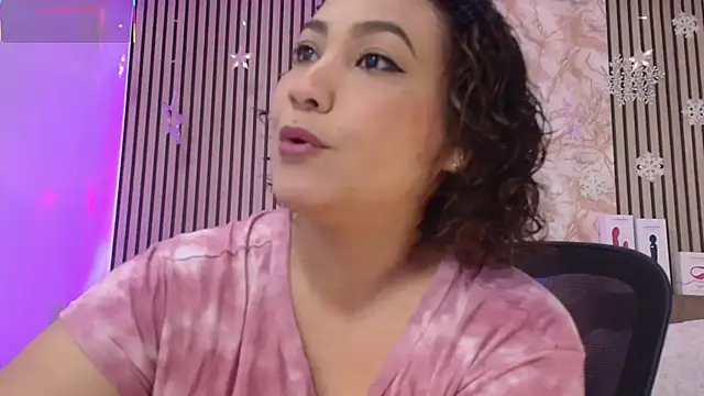 JuliRamirez online show from December 2025 11:16:02 AM