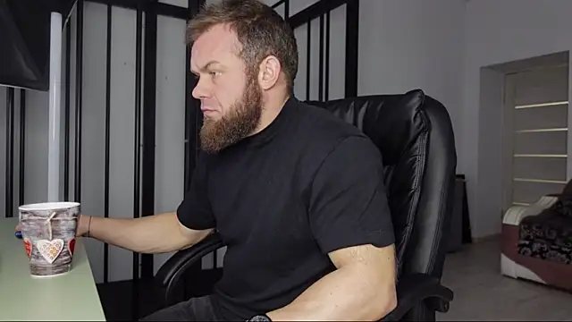 Snapshot of Tommy_Burnz chatting on March 2025 09:11:01 AM Tommy Burnz online show from March 2025 09:11:01 AM