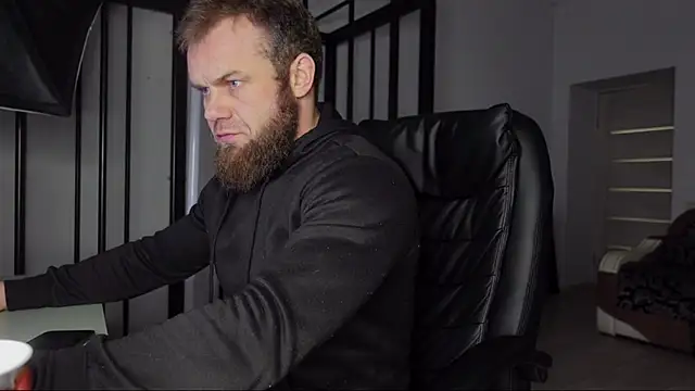 Snapshot of Tommy_Burnz chatting on March 2025 04:13:02 PM Tommy Burnz online show from March 2025 04:13:02 PM