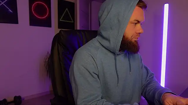 Snapshot of Tommy_Burnz chatting on March 2025 04:17:02 AM Tommy Burnz online show from March 2025 04:17:02 AM