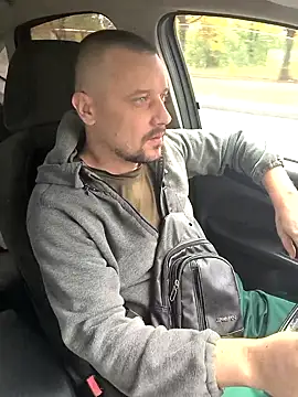 DanielOhCool online show from September 2025 08:27:01 AM