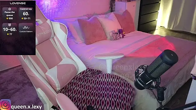 queenxlexy online show from September 2025 05:13:01 PM