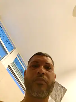 Snapshot of tropikboy chatting on May 2026 10:00:01 AM tropikboy online show from May 2026 10:00:01 AM