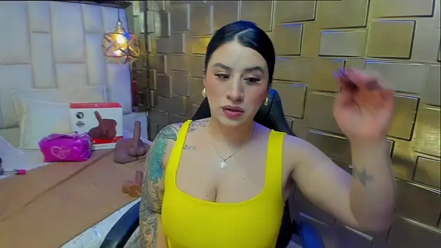 Snapshot of Nara_belen chatting on March 2026 02:37:01 AM Nara belen online show from March 2026 02:37:01 AM