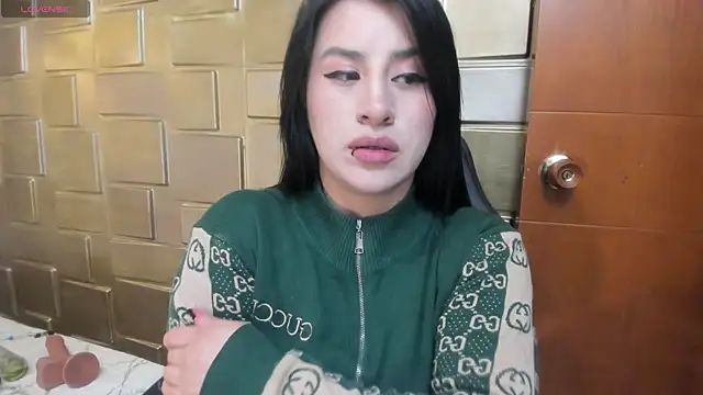 Snapshot of Nara_belen chatting on April 2026 07:45:01 AM Nara belen online show from April 2026 07:45:01 AM