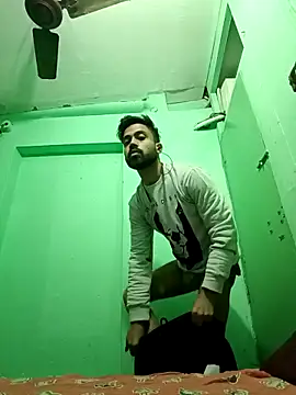 rocky301m online show from November 2025 07:59:02 PM