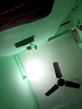 rocky301m online show from November 2025 06:54:01 PM