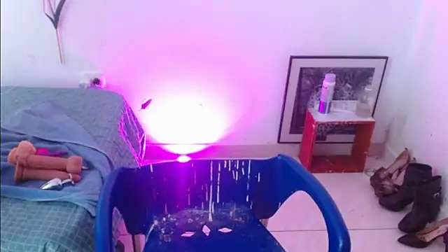 keyklin1 online show from February 2026 12:02:01 PM