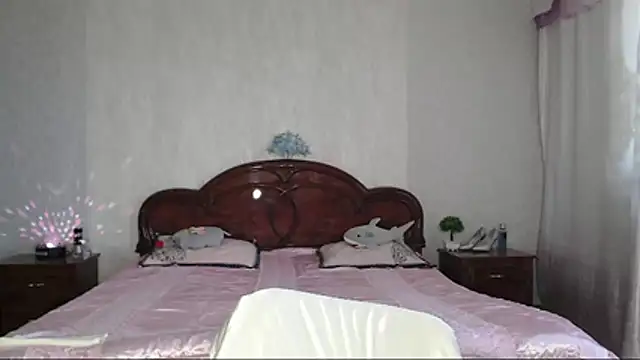 Snapshot of Batari chatting on June 2026 04:48:01 AM Batari online show from June 2026 04:48:01 AM