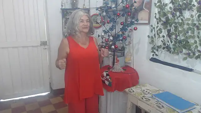 FunnyGrandma online show from December 2025 09:19:02 PM