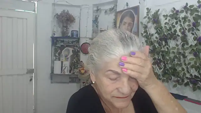 Snapshot of FunnyGrandma chatting on March 2026 02:45:03 PM FunnyGrandma online show from March 2026 02:45:03 PM