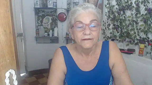 Snapshot of FunnyGrandma chatting on April 2026 07:09:01 PM FunnyGrandma online show from April 2026 07:09:01 PM