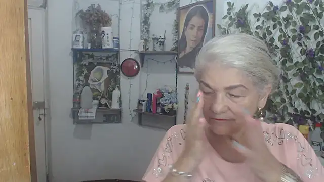 Snapshot of FunnyGrandma chatting on May 2026 01:57:02 AM FunnyGrandma online show from May 2026 01:57:02 AM