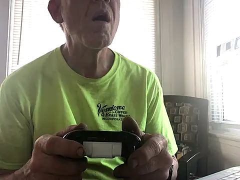 Snapshot of Jcharlesnew69@xh chatting on October 2025 09:33:01 PM Jcharlesnew69xh online show from October 2025 09:33:01 PM