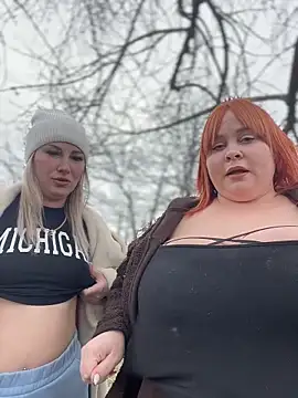 Snapshot of Model9798 chatting on February 2026 10:37:02 AM Model9798 online show from February 2026 10:37:02 AM