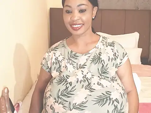 Snapshot of MissTits chatting on September 2025 09:47:02 AM MissTits online show from September 2025 09:47:02 AM