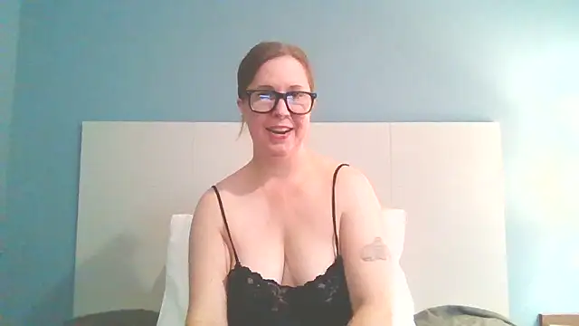 Snapshot of SweetandNaughty1 chatting on January 2025 07:06:01 PM SweetandNaughty1 online show from January 2025 07:06:01 PM