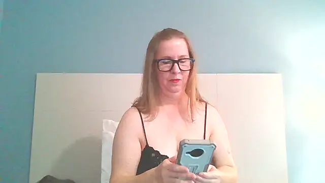 Snapshot of SweetandNaughty1 chatting on February 2025 07:38:01 PM SweetandNaughty1 online show from February 2025 07:38:01 PM