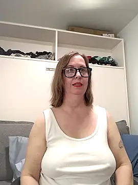 SweetandNaughty1 online show from February 2026 08:24:02 PM