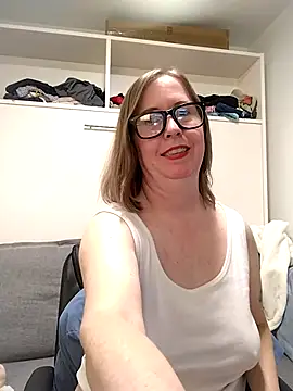 Snapshot of SweetandNaughty1 chatting on July 2026 04:31:01 AM SweetandNaughty1 online show from July 2026 04:31:01 AM