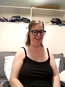 Snapshot of SweetandNaughty1 chatting on July 2026 06:47:02 AM SweetandNaughty1 online show from July 2026 06:47:02 AM