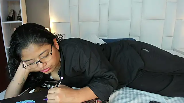 yeral2017 online show from February 2025 07:13:01 PM