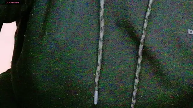 Snapshot of AleshaArabian chatting on February 2025 07:27:01 PM AleshaArabian online show from February 2025 07:27:01 PM