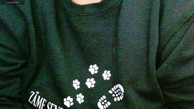 Snapshot of AleshaArabian chatting on February 2025 07:41:01 PM AleshaArabian online show from February 2025 07:41:01 PM