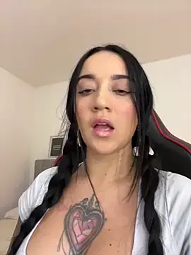 EmmyEvans1 online show from March 2025 07:27:02 PM