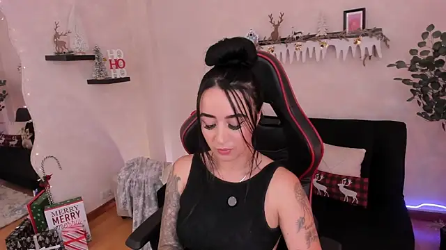 EmmyEvans1 online show from November 2025 09:03:02 PM