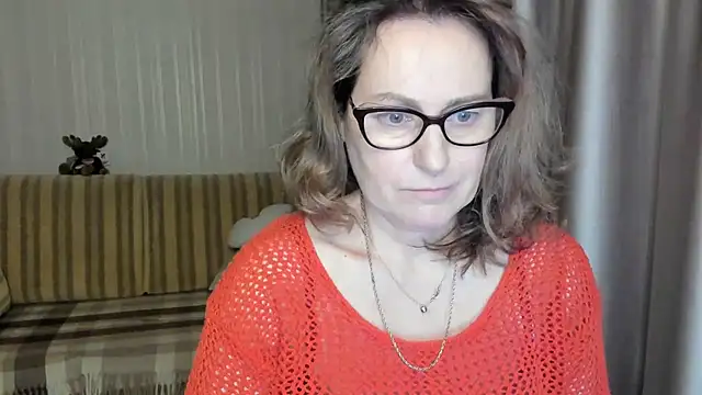 lauraoven online show from March 2025 04:42:02 PM