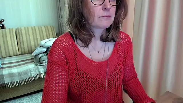 lauraoven online show from June 2026 07:32:02 AM