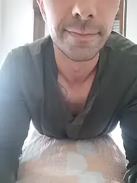 Snapshot of Marconi8989 chatting on April 2026 04:23:01 PM Marconi8989 online show from April 2026 04:23:01 PM