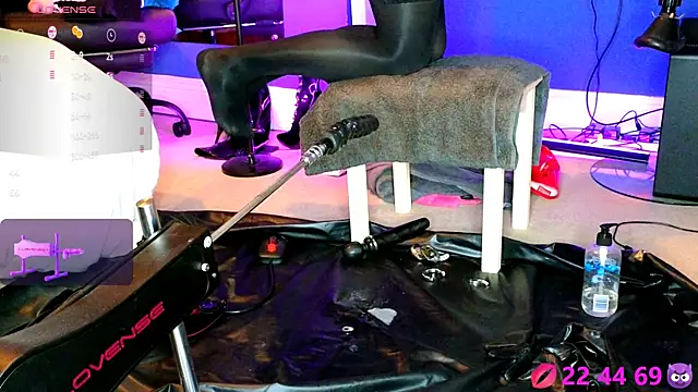 Snapshot of Kinky_JXD chatting on February 2025 03:47:01 PM Kinky JXD online show from February 2025 03:47:01 PM