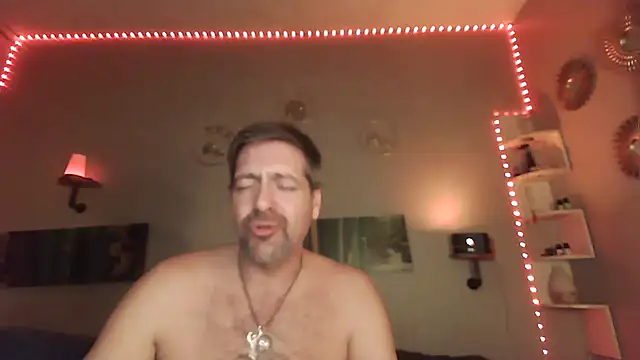 Snapshot of matrikes1 chatting on December 2024 09:52:01 PM matrikes1 online show from December 2024 09:52:01 PM