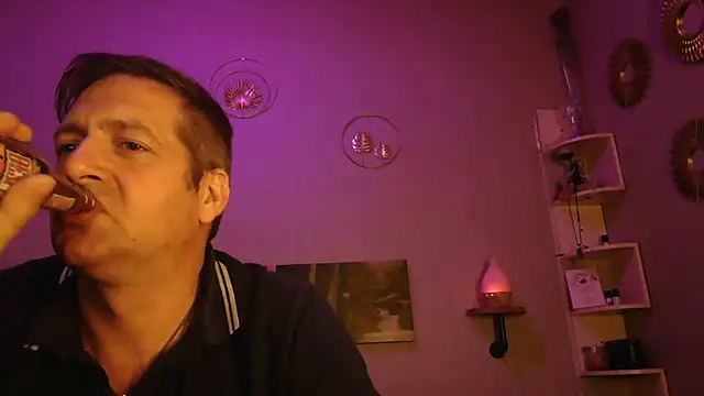 Snapshot of matrikes1 chatting on January 2025 07:53:01 PM matrikes1 online show from January 2025 07:53:01 PM