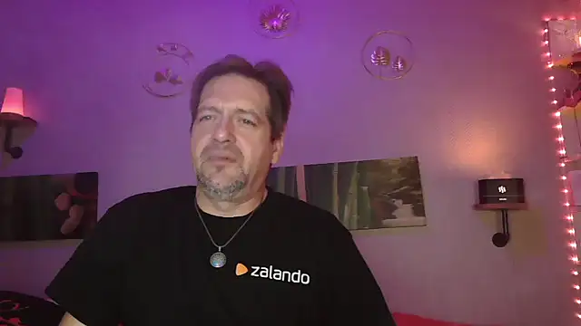 Snapshot of matrikes1 chatting on February 2025 09:58:02 PM matrikes1 online show from February 2025 09:58:02 PM