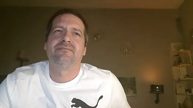 Snapshot of matrikes1 chatting on March 2025 07:10:01 PM matrikes1 online show from March 2025 07:10:01 PM