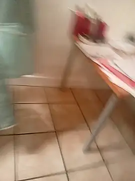 Snapshot of Kw8585kw chatting on February 2026 03:57:02 AM Kw8585kw online show from February 2026 03:57:02 AM