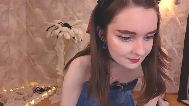 CloudGrace online show from November 2025 03:17:01 AM