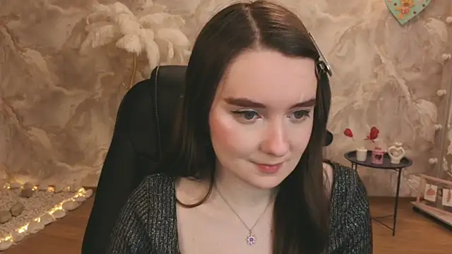 Snapshot of CloudGrace chatting on February 2026 03:14:02 AM CloudGrace online show from February 2026 03:14:02 AM