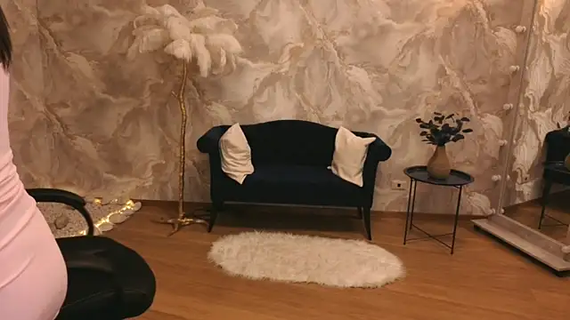 Snapshot of CloudGrace chatting on February 2026 06:17:02 PM CloudGrace online show from February 2026 06:17:02 PM