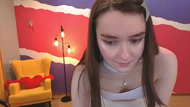 Snapshot of CloudGrace chatting on February 2026 06:17:01 PM CloudGrace online show from February 2026 06:17:01 PM