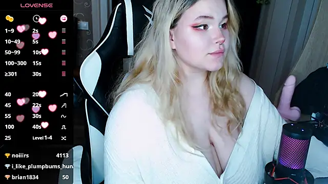 Mini Mo online show from February 2025 02:02:01 PM