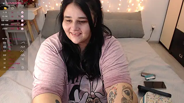 Snapshot of naughtykiss chatting on December 2024 06:26:01 AM naughtykiss online show from December 2024 06:26:01 AM