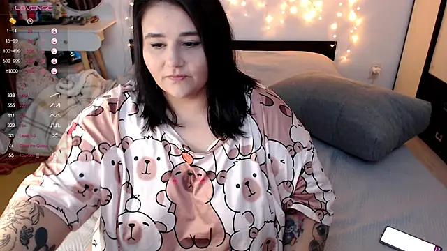 Snapshot of naughtykiss chatting on September 2025 04:17:02 AM naughtykiss online show from September 2025 04:17:02 AM