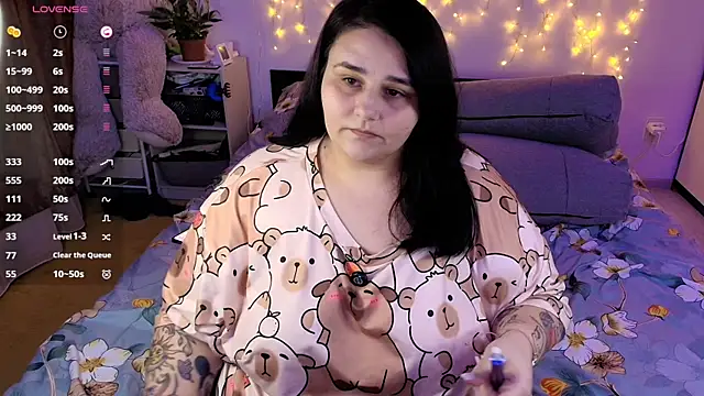 Snapshot of naughtykiss chatting on March 2026 06:33:01 PM naughtykiss online show from March 2026 06:33:01 PM