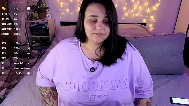 Snapshot of naughtykiss chatting on April 2026 04:12:02 AM naughtykiss online show from April 2026 04:12:02 AM